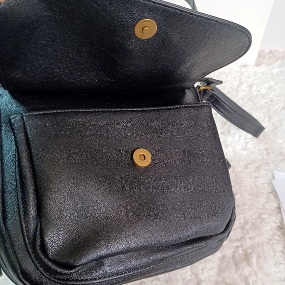 Bueno, Crossbody Flap Closure Bag, Color: Black - Picture 8 of 14